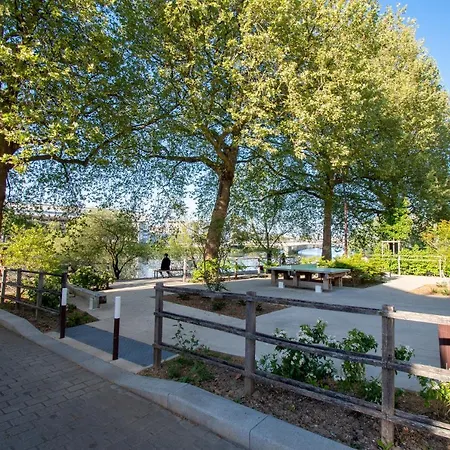 Studio Cosy Sur L'Ile De Nantes / Proche Tramway Exterior photo